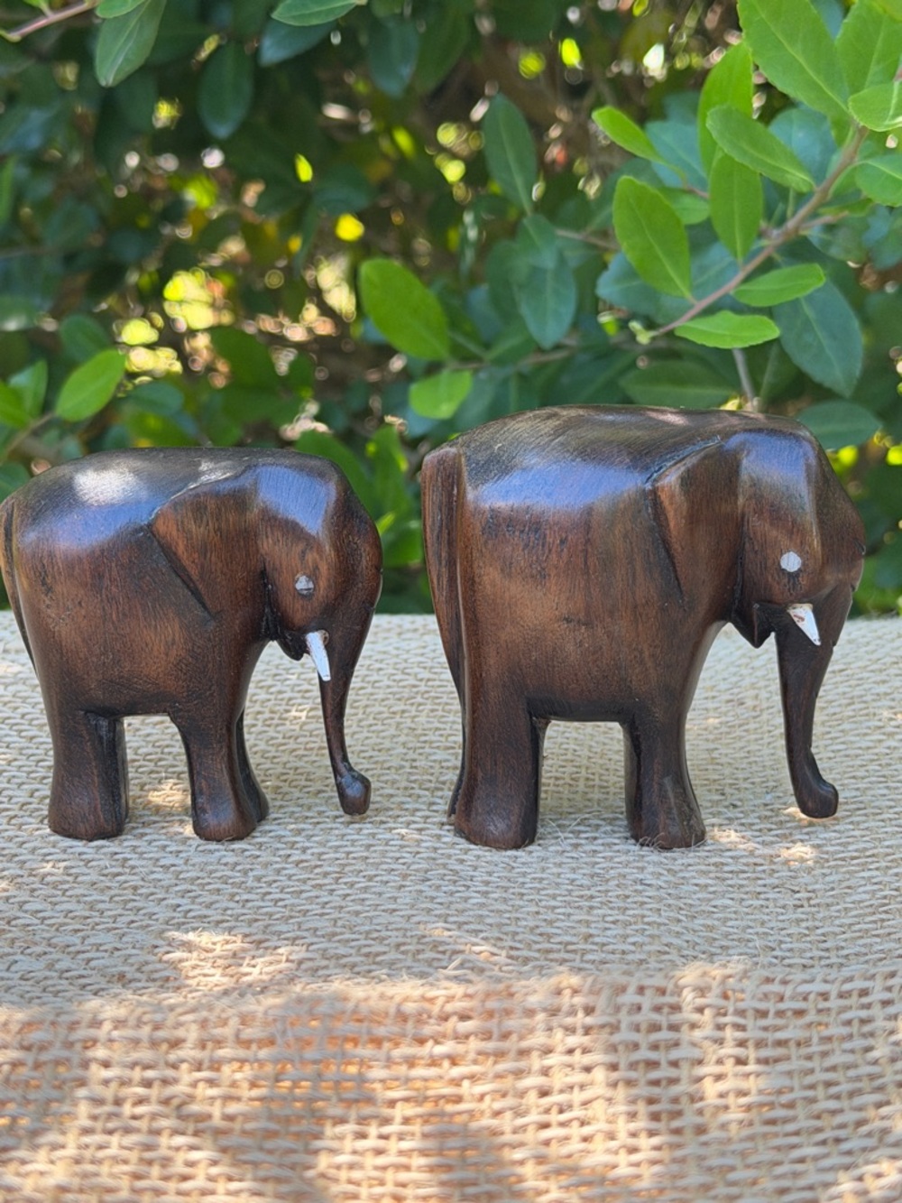 VTG Wood Elephant Set of 4 Hand Carved w/ Guide to Feng Shui Placement (& More) - Picture 9 of 16
